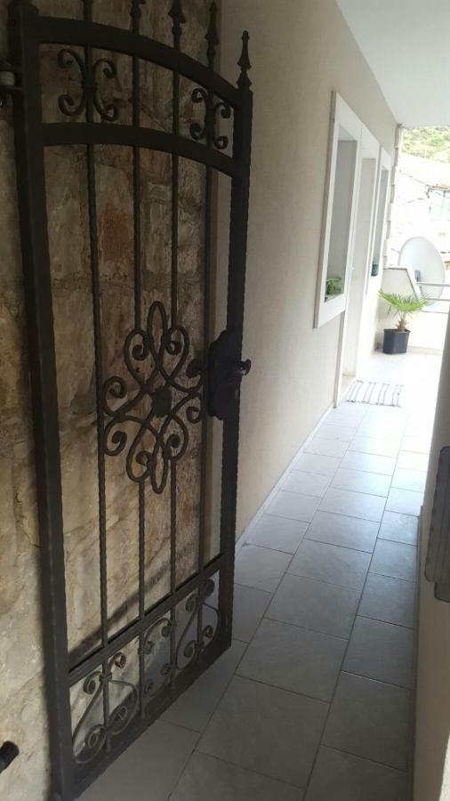 Apartment Vana Stomorska Εξωτερικό φωτογραφία